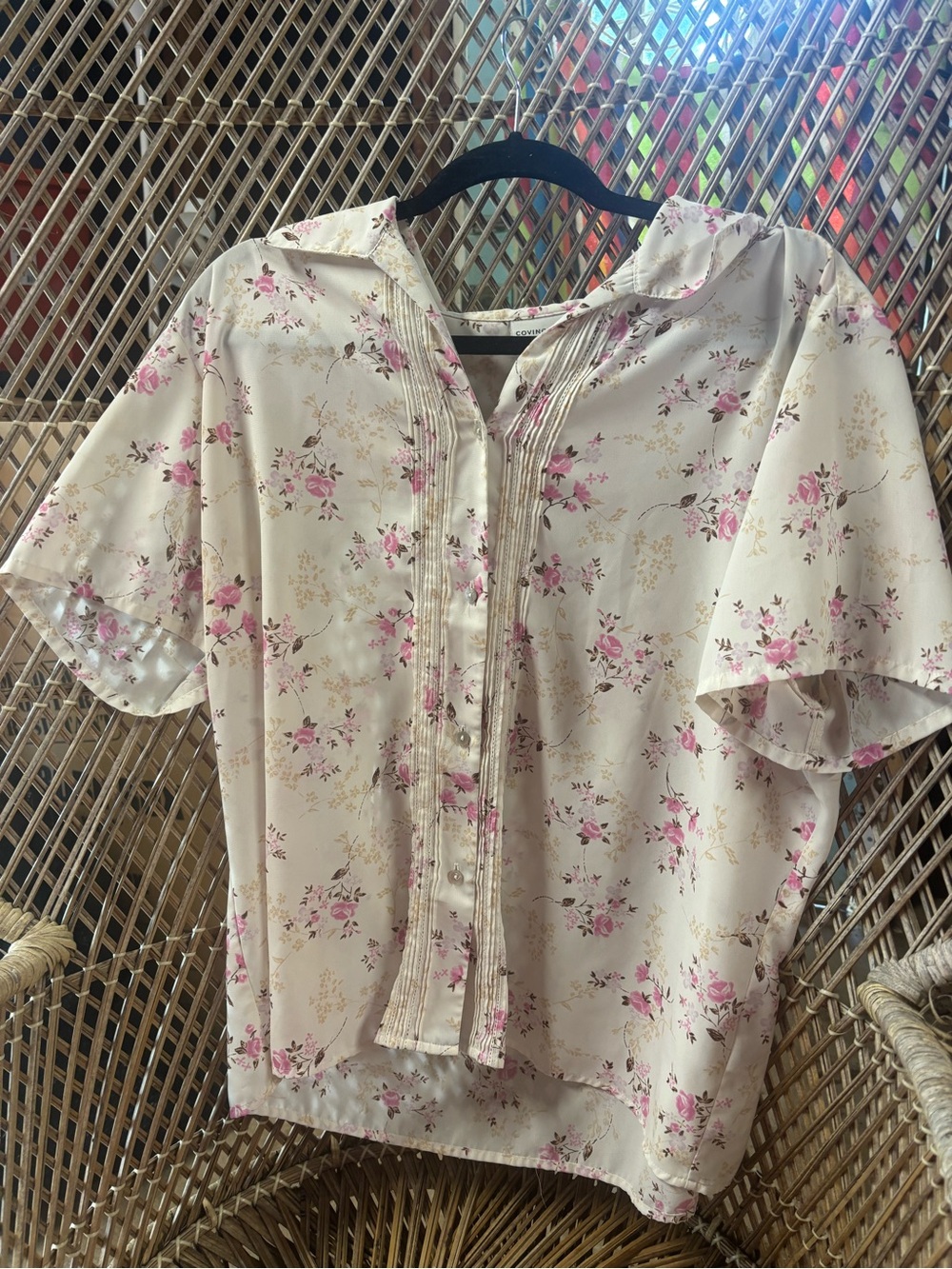 Floral Cream and Pink Short-Sleeve Blouse Vintage